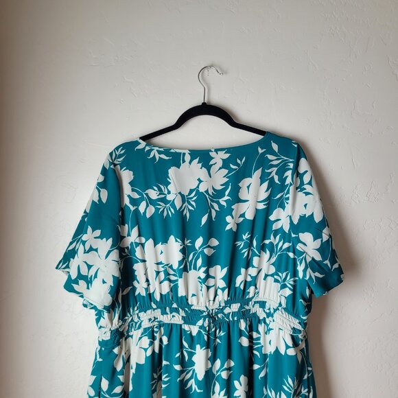 Torrid Studio Crepe De Chine Tie Neck Tiered Dress - Picture 10 of 12